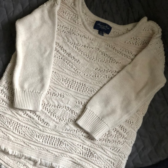 American Eagle outfitters open knit cream sweater extra small w/ fringe like new - Picture 2 of 3